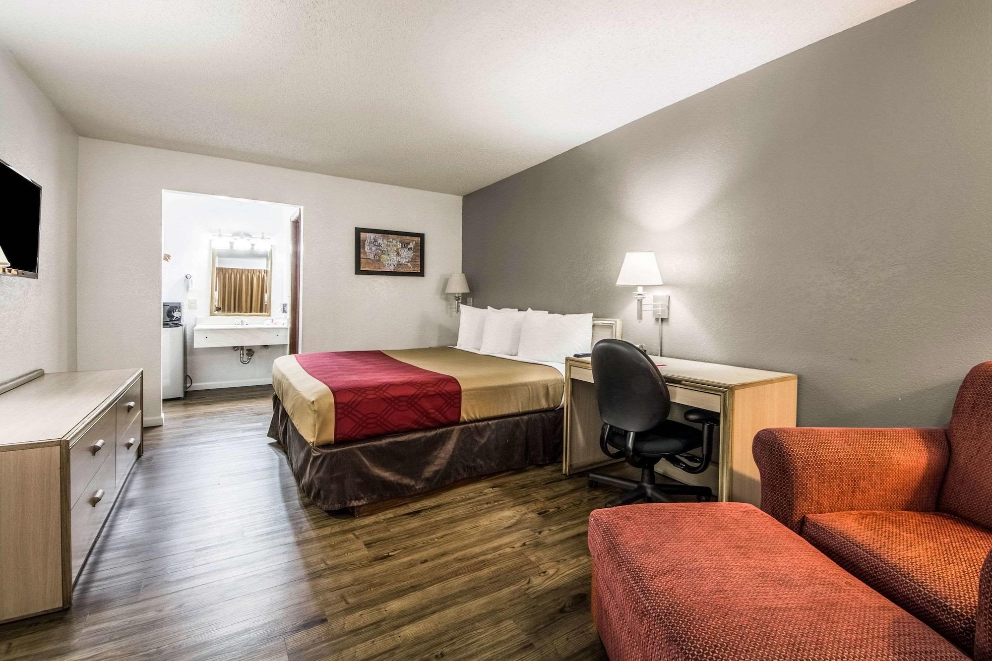 Econo Lodge Airport I-35 North Farmers Branch Extérieur photo