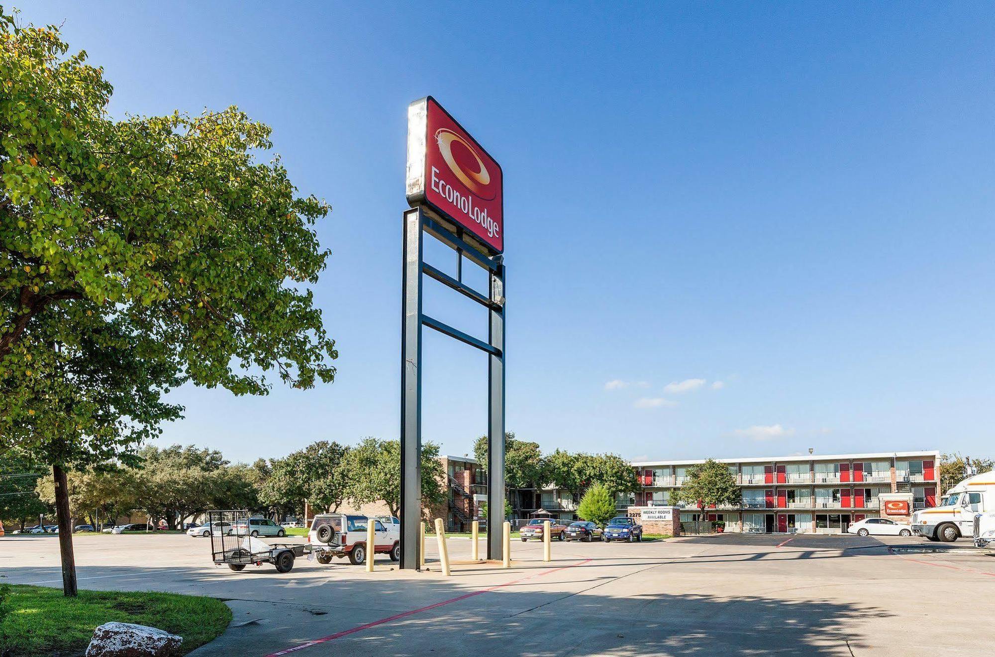 Econo Lodge Airport I-35 North Farmers Branch Extérieur photo