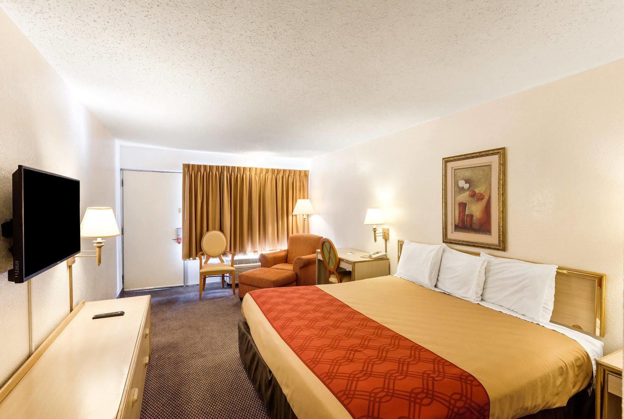 Econo Lodge Airport I-35 North Farmers Branch Extérieur photo