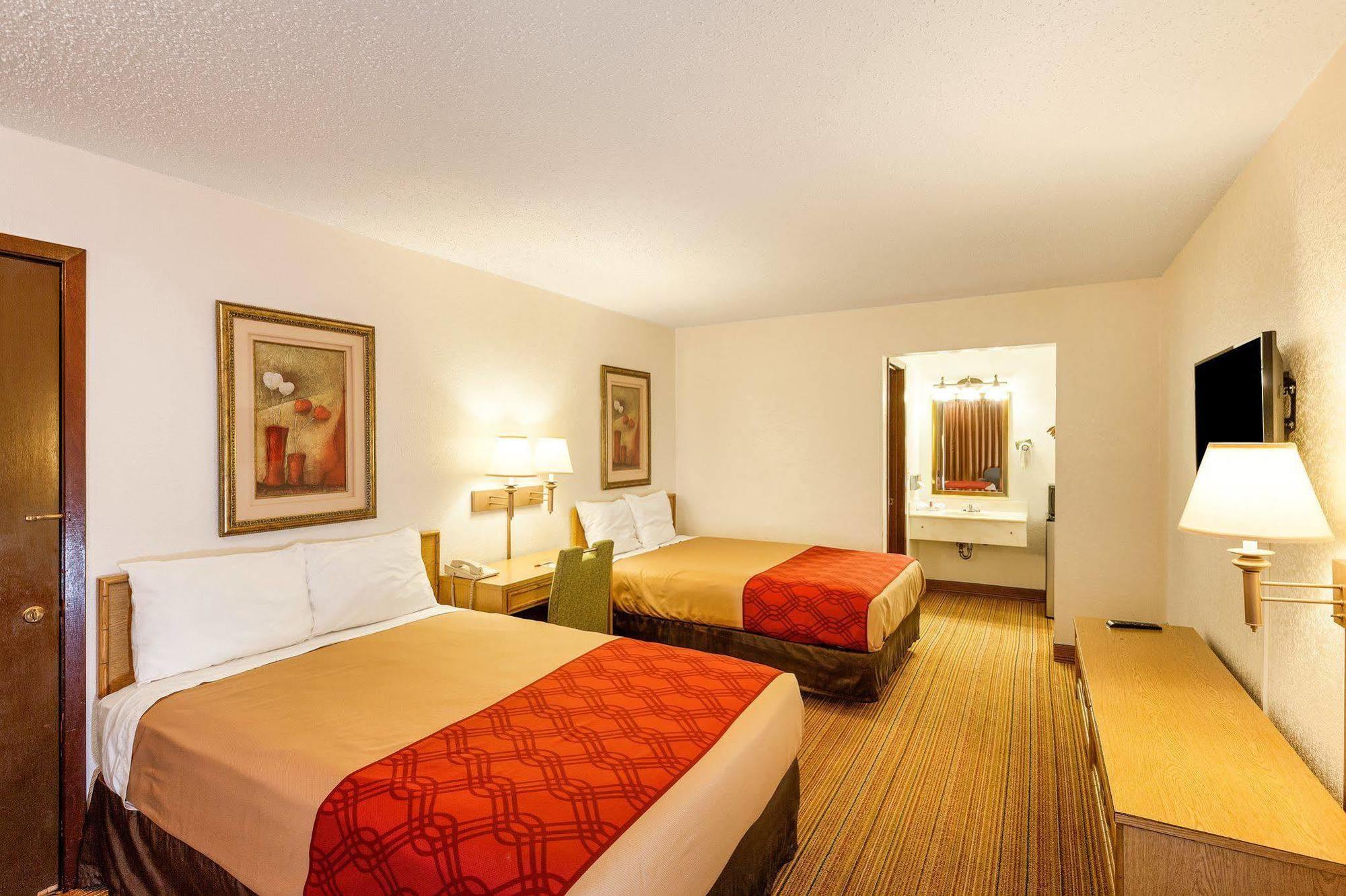 Econo Lodge Airport I-35 North Farmers Branch Extérieur photo